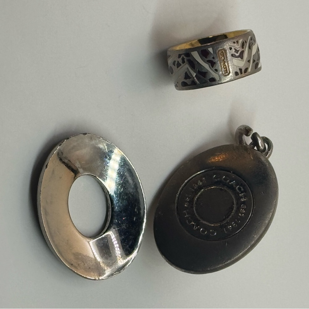 Coach trinkets FLAWED enamel ring and key holder - Picture 3 of 8